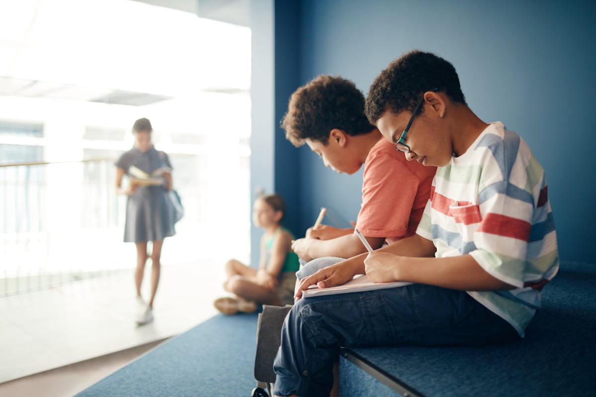 Colegios y estudiantes